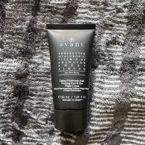 Avant Deluxe Hyaluronic Acid Night Cream